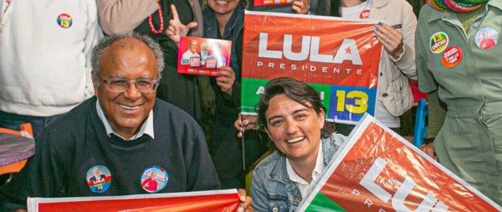 Carla Ayres e Lino Peres realizam atividades de campanha com apoiadores do Rio Vermelho