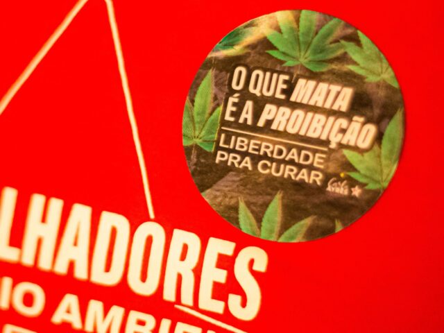 Levou multa por fumar maconha?